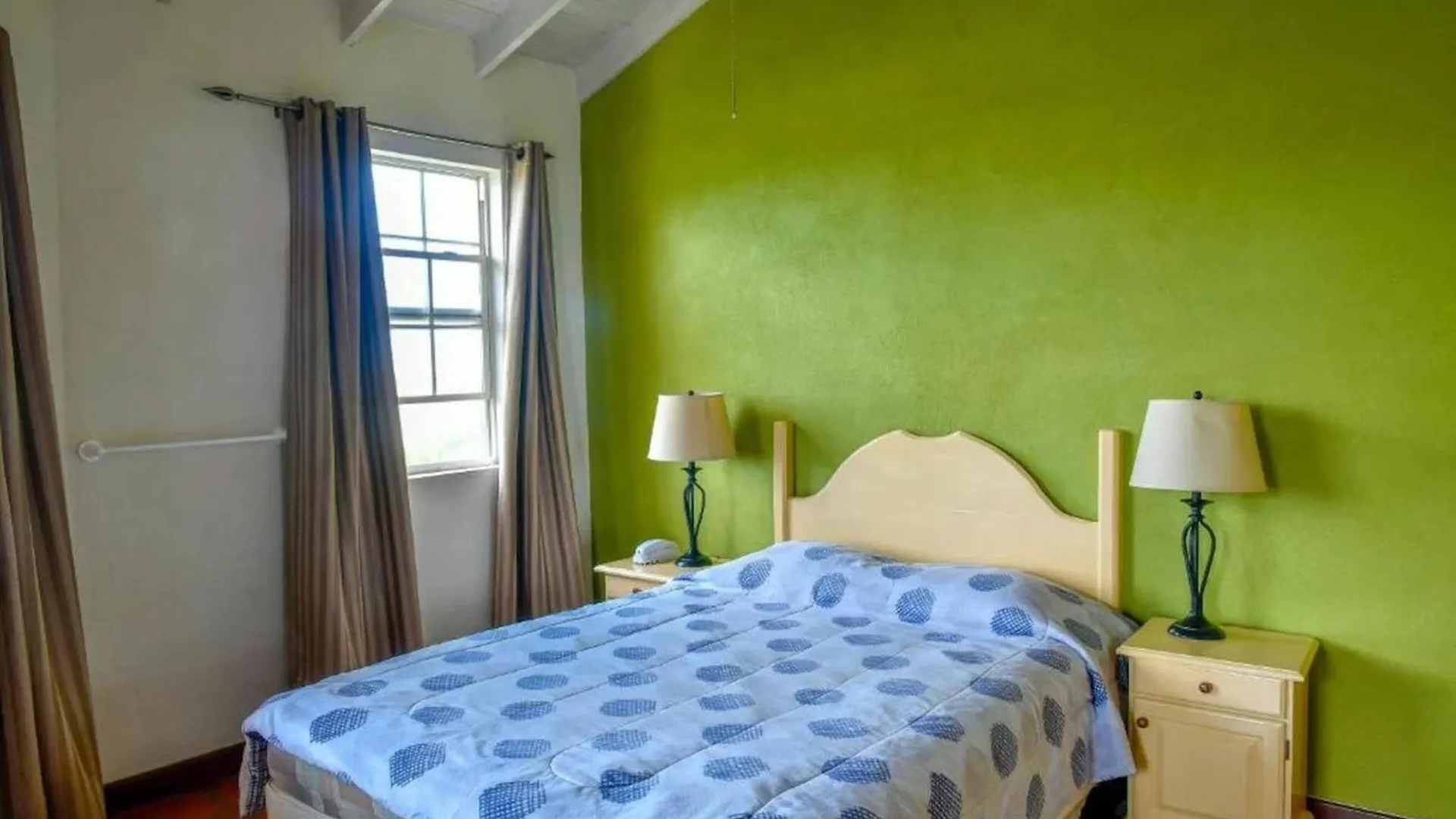 Prospect 2-Bedroom Apt 3 Saint James